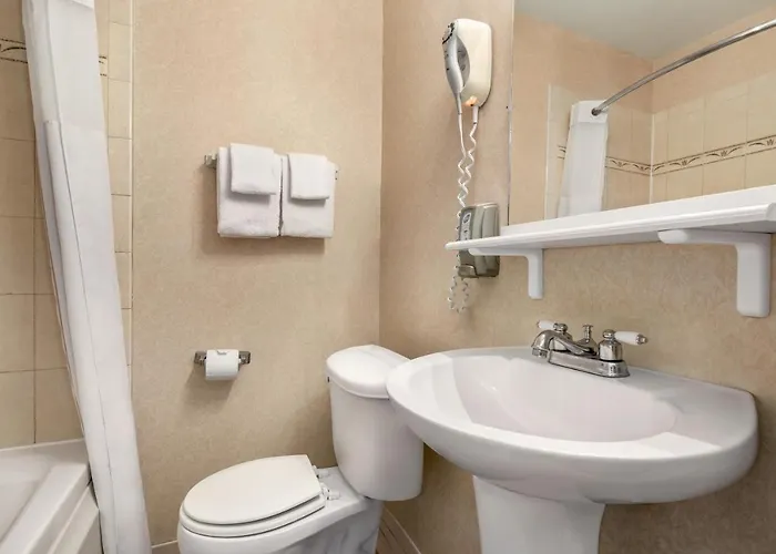 Hotel Plim Plaza 2*