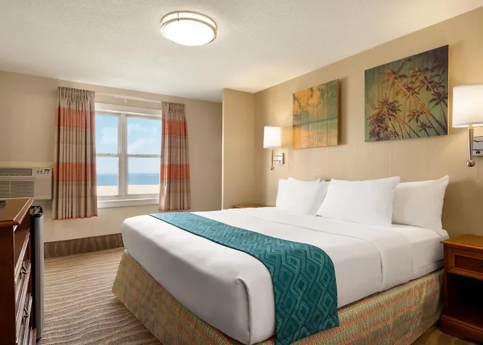 Plim Plaza Hotel